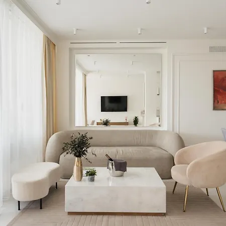 Luxury In Puerto Banus La Alcazaba