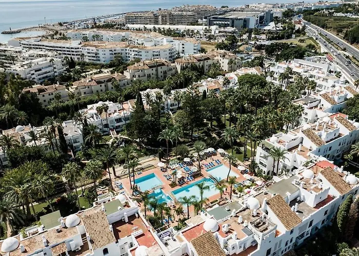 Luxury In Puerto Banus La Alcazaba